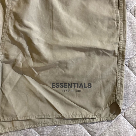 Essentials Fear of God Athletic Gym Shorts Mens Large 5” Inseam Cotton Nylon - Picture 6 of 11